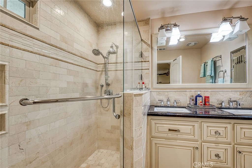 6440 Golden State, Madera, CA 93637