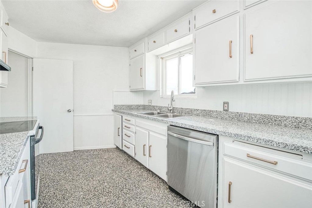 2335 W Cornell, Fresno, CA 93705