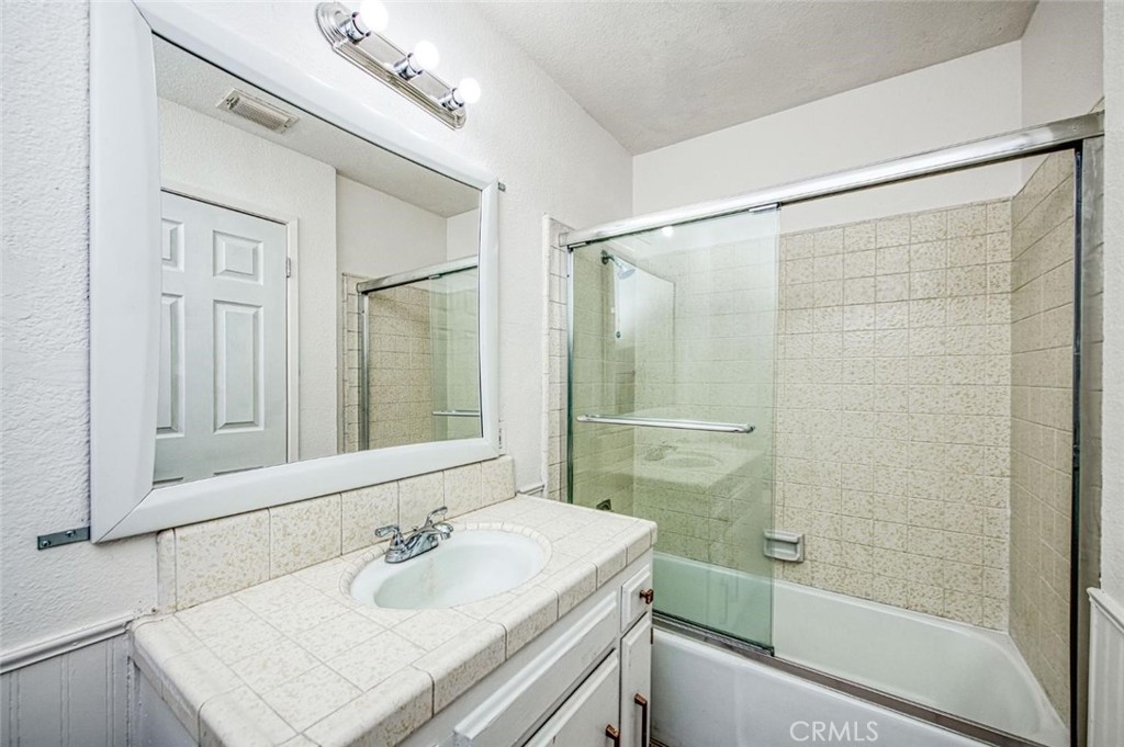 2335 W Cornell, Fresno, CA 93705