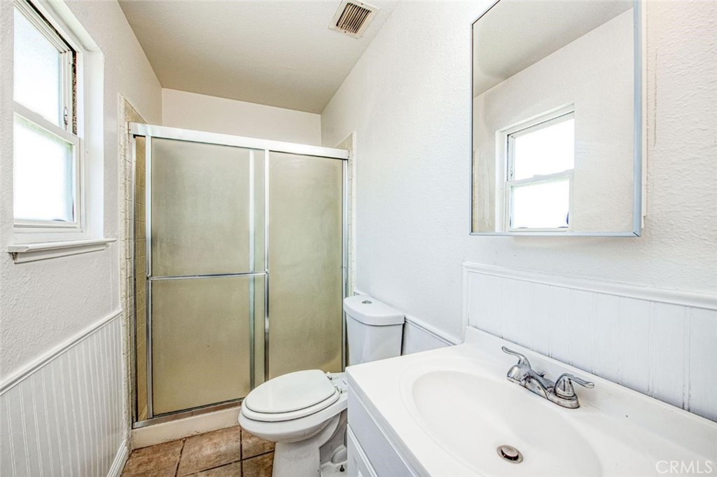 2335 W Cornell, Fresno, CA 93705