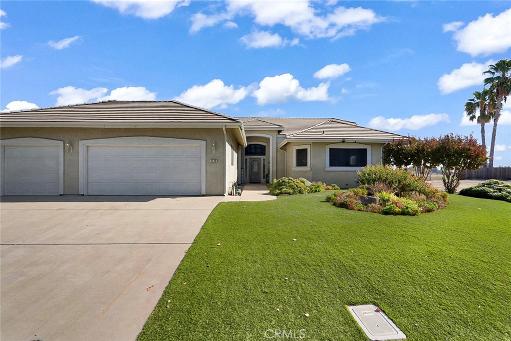 7170 Emerald, Chowchilla, CA 93610
