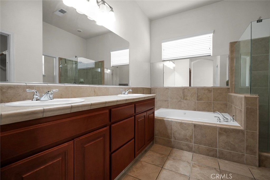 7170 Emerald, Chowchilla, CA 93610