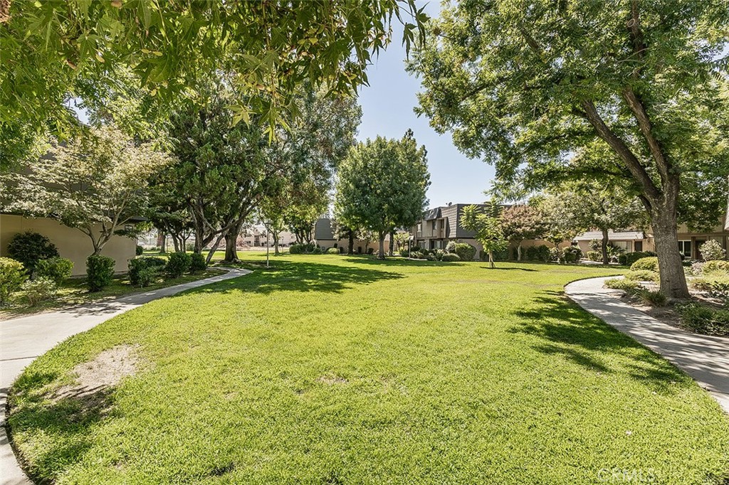 5138 E Ashlan #127, Fresno, CA 93612