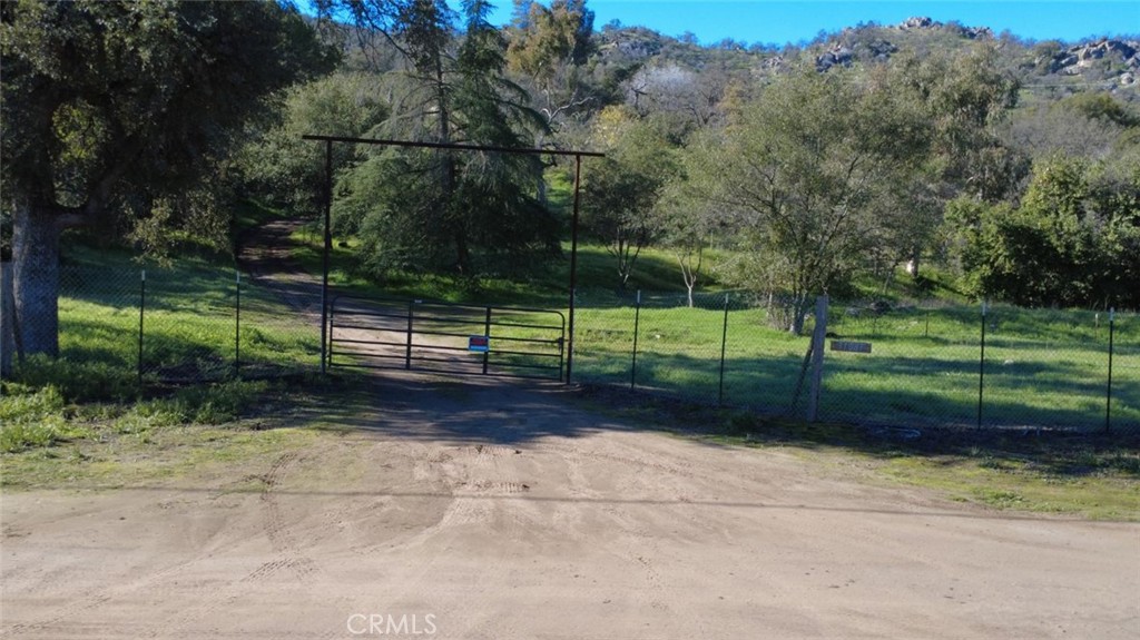 37087 Pebble, Squaw Valley, CA 93675