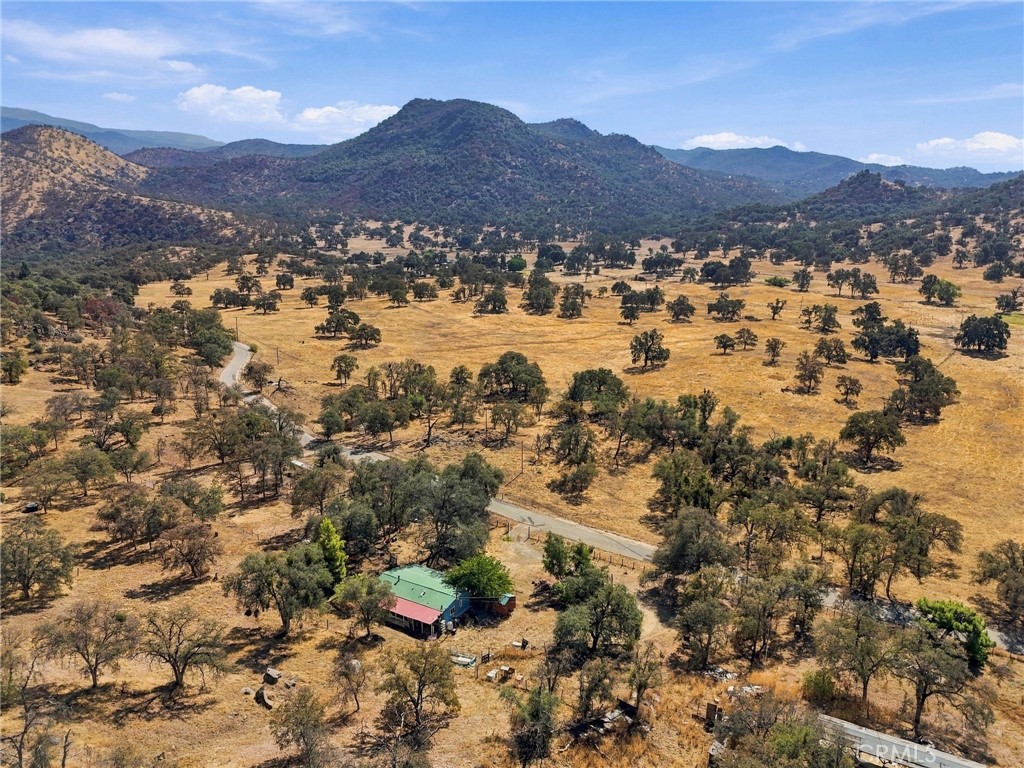 38152 Ruth Hill, Squaw Valley, CA 93675