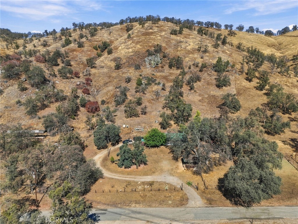 38152 Ruth Hill, Squaw Valley, CA 93675