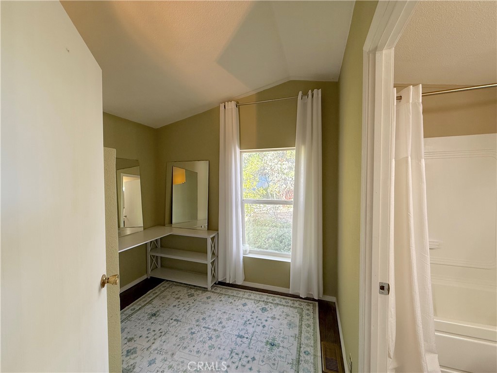 43555 Highway 41 #B23, Oakhurst, CA 93644