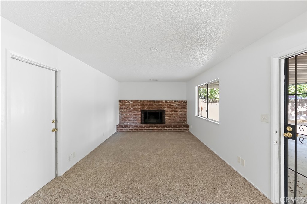 4560 E Fountain, Fresno, CA 93726