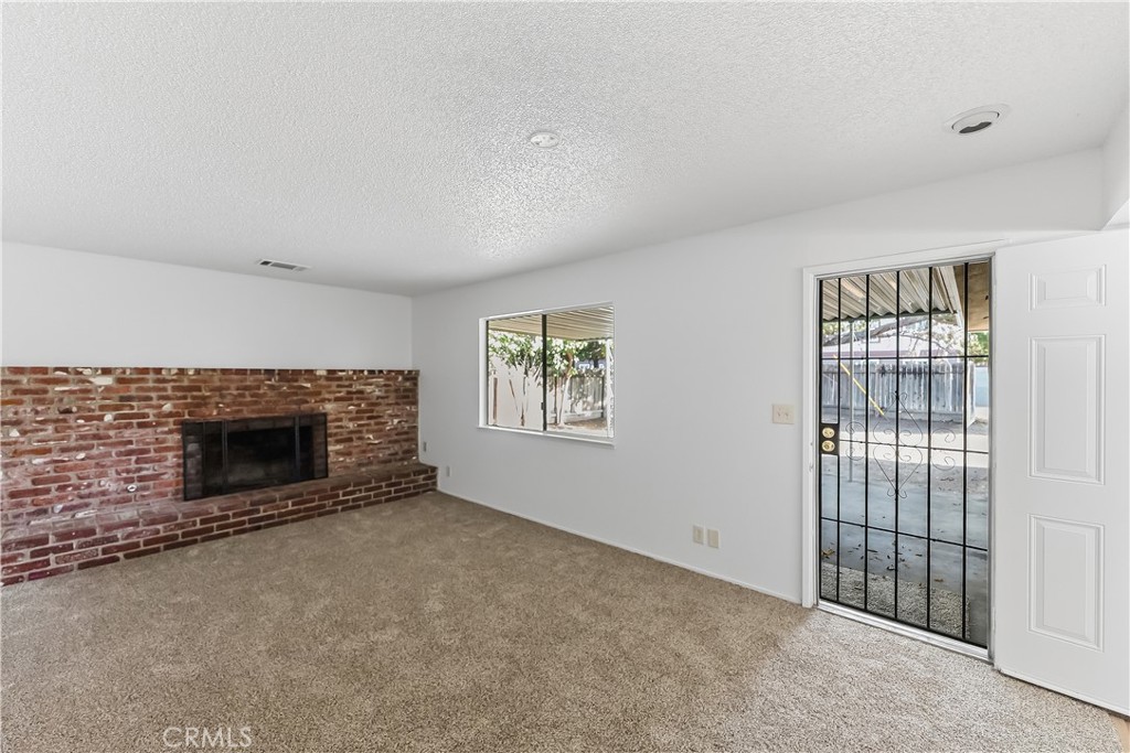 4560 E Fountain, Fresno, CA 93726