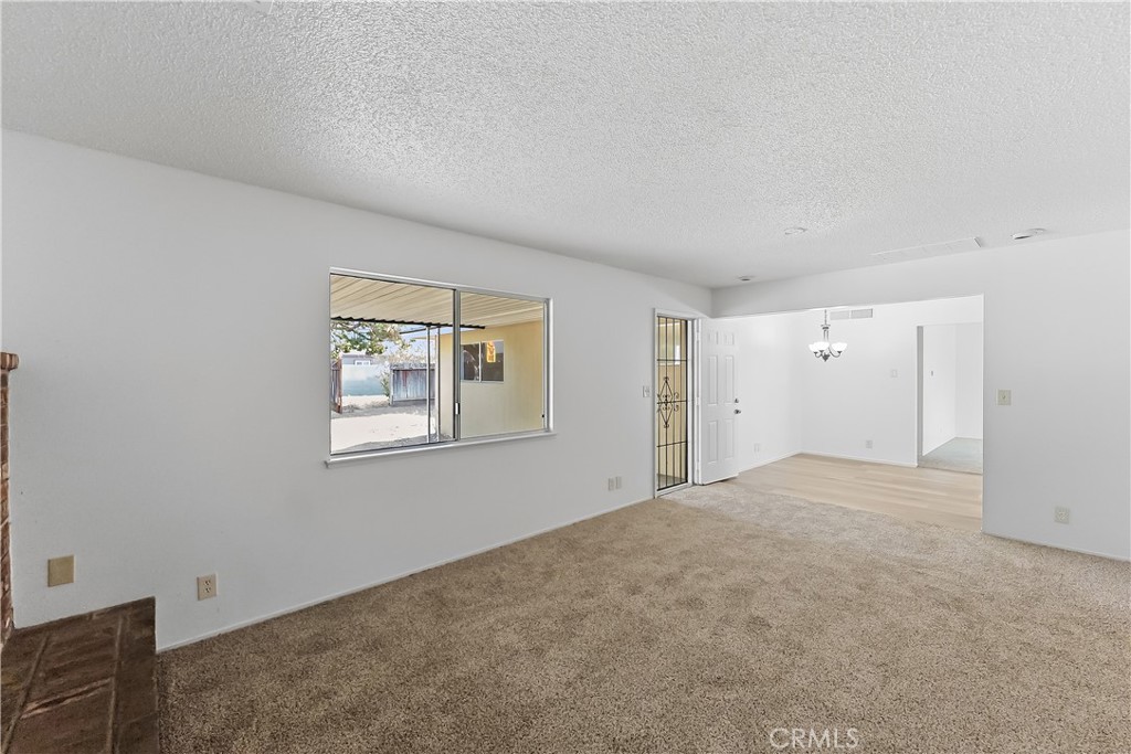 4560 E Fountain, Fresno, CA 93726