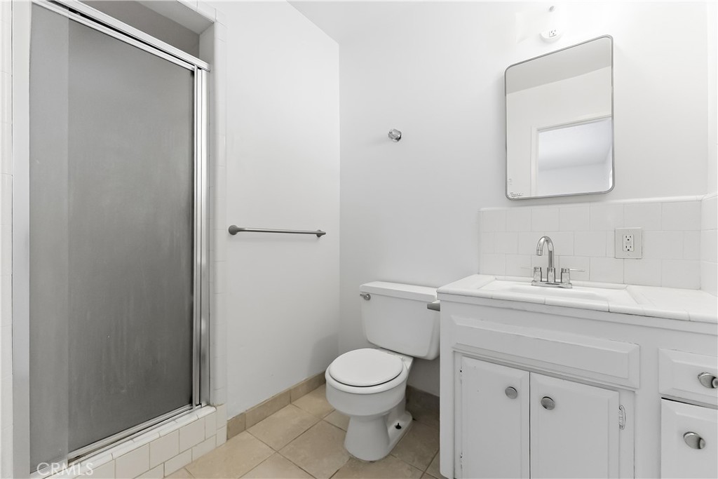 4560 E Fountain, Fresno, CA 93726
