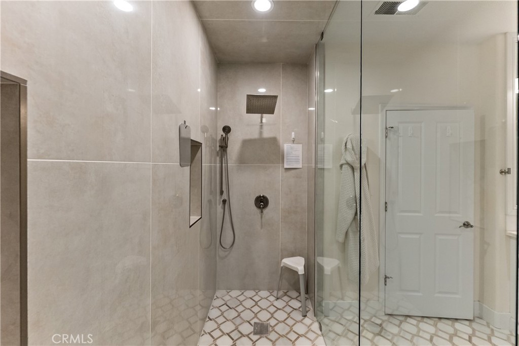 6054 N Woodson Ave, Fresno, CA 93711