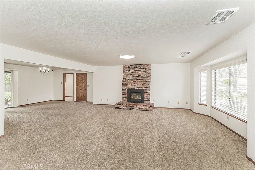 2360 Harold St, Kingsburg, CA 93631