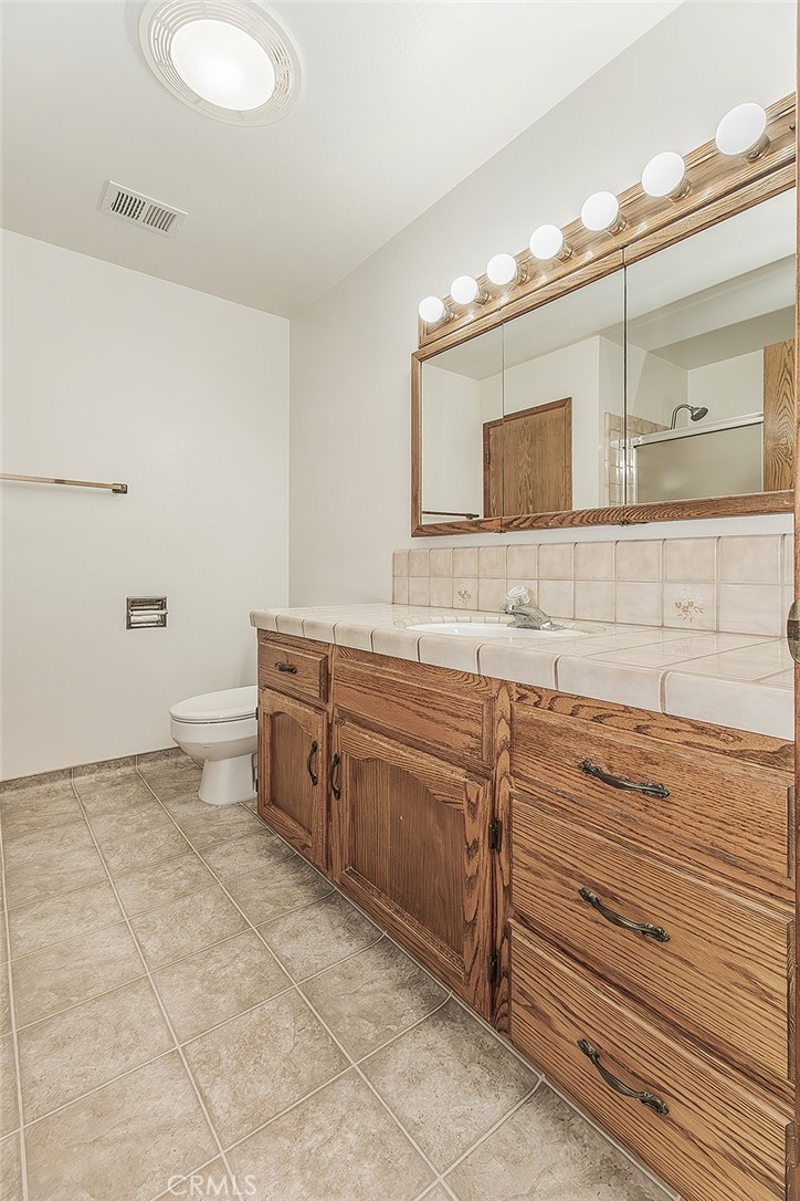 2360 Harold St, Kingsburg, CA 93631