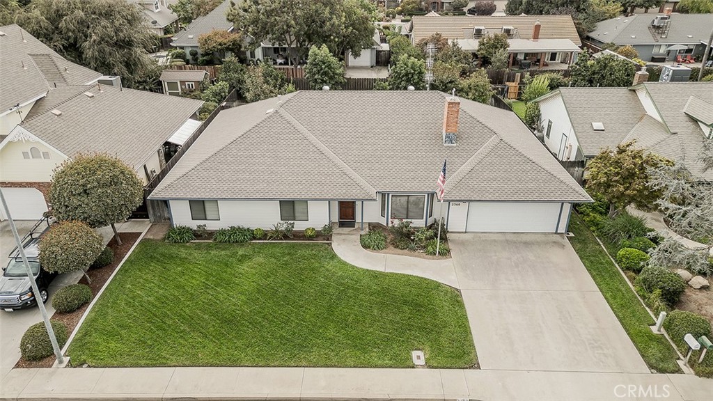 2360 Harold St, Kingsburg, CA 93631