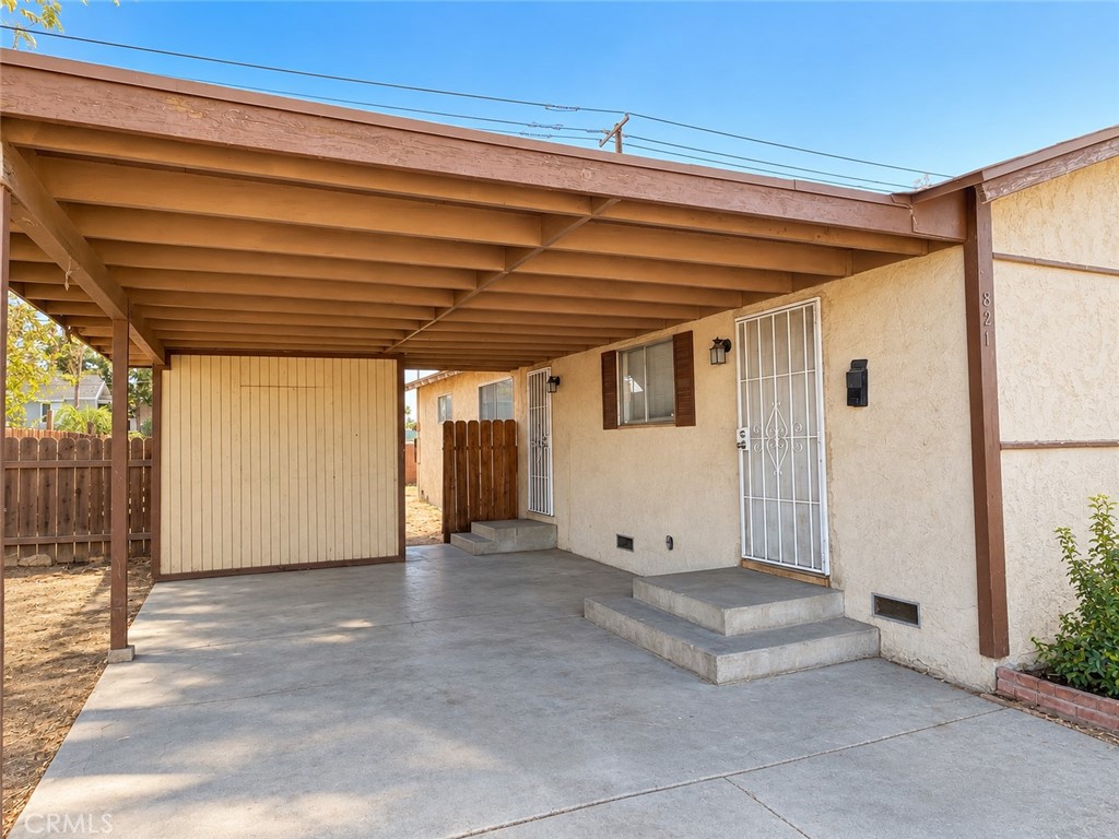 821 W Swift Ave, Fresno, CA 93705