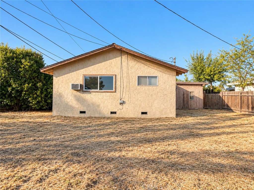 821 W Swift Ave, Fresno, CA 93705