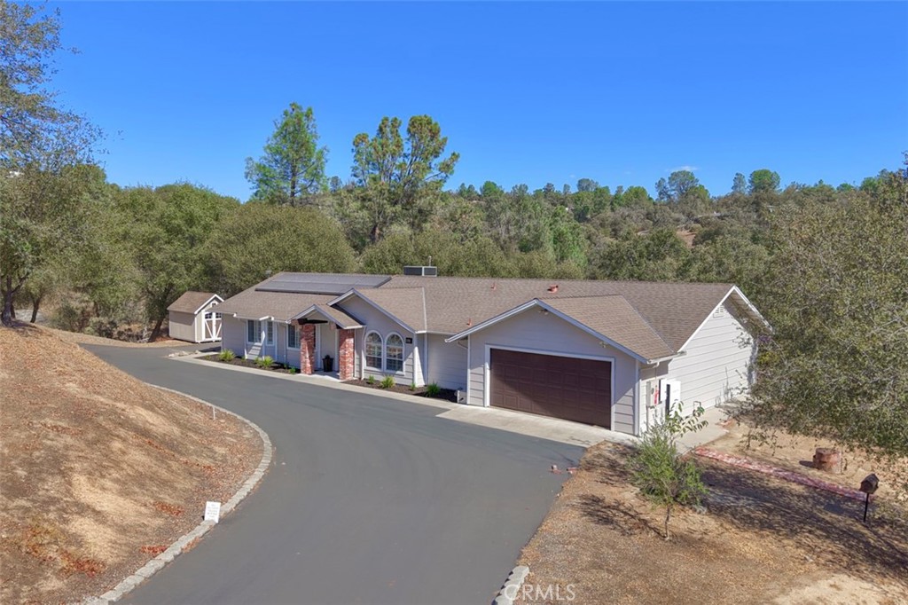 32453 W Sunset Ridge, Coarsegold, CA 93614