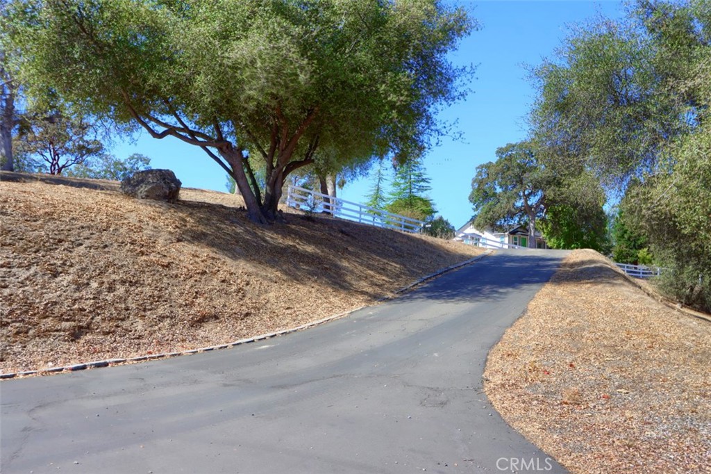32453 W Sunset Ridge, Coarsegold, CA 93614