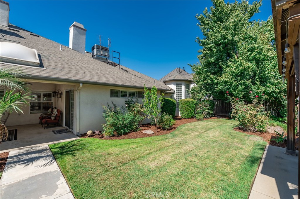 2843 Carolina Ave, Clovis, CA 93611