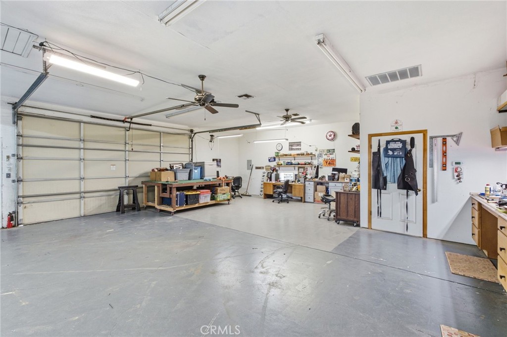 2843 Carolina Ave, Clovis, CA 93611