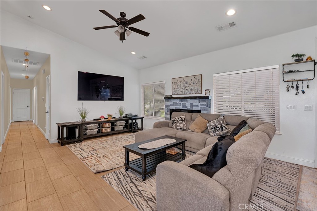 28788 Avenue 16, Madera, CA 93636
