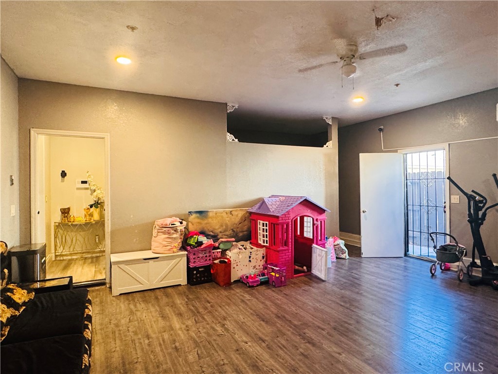4237 N Rosalia, Fresno, CA 93723