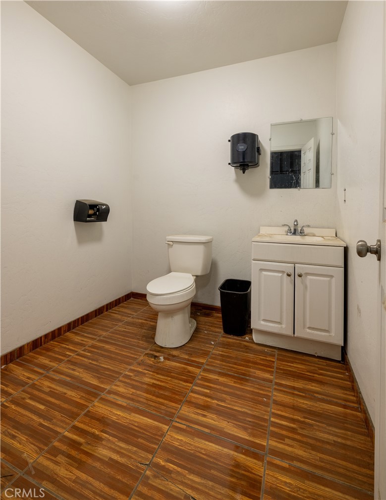 460 S K St, Tulare, CA 93274