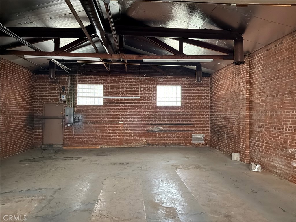 1100 N Fresno, Fresno, CA 93701