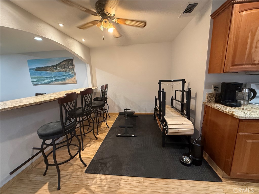 1854 Cougar Ln, Clovis, CA 93611