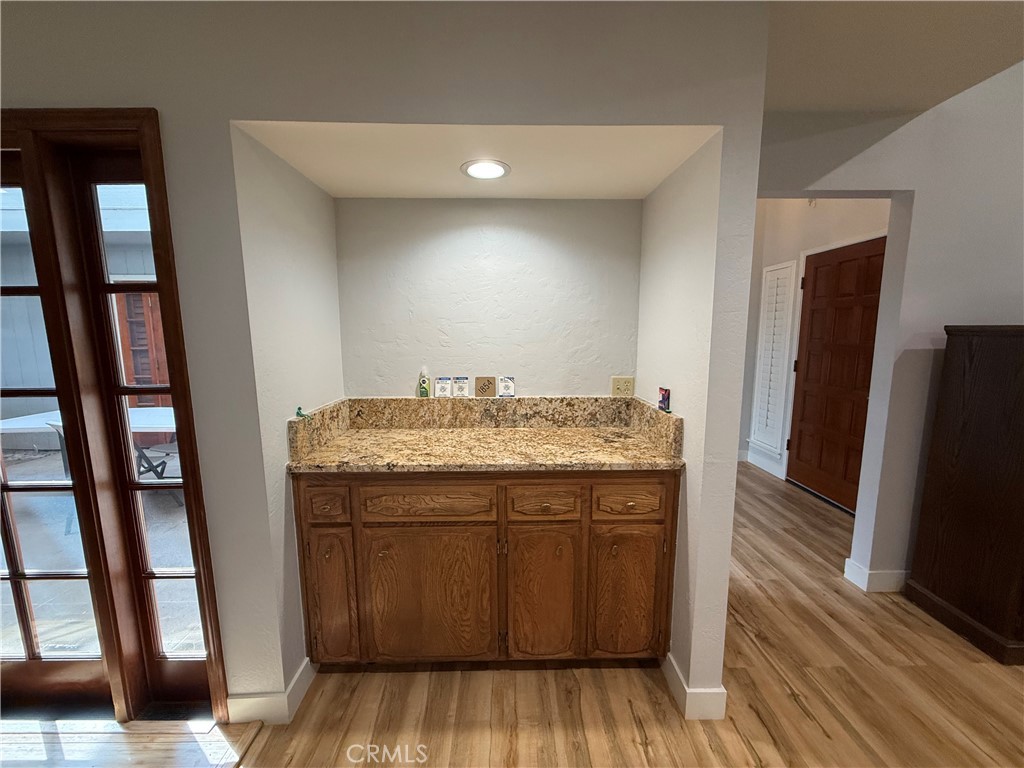 1854 Cougar Ln, Clovis, CA 93611