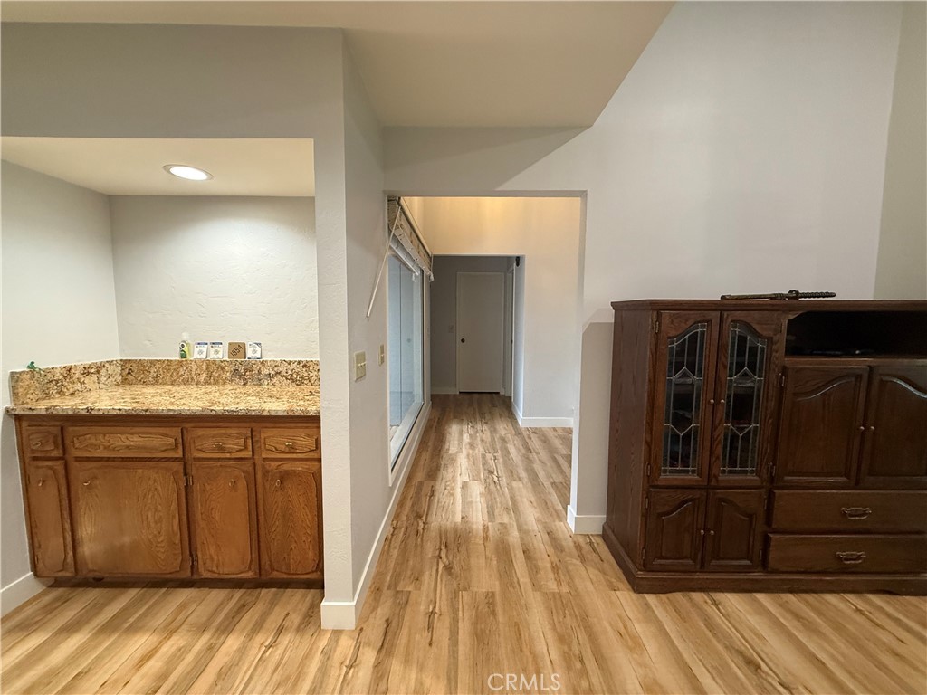 1854 Cougar Ln, Clovis, CA 93611