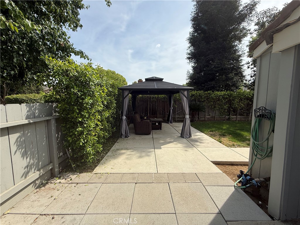 1854 Cougar Ln, Clovis, CA 93611