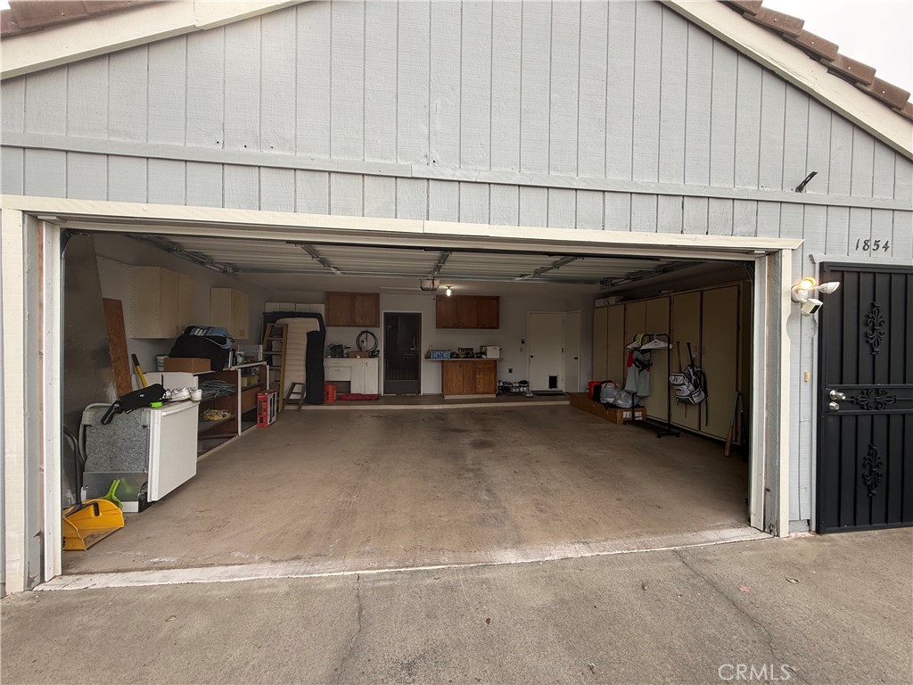 1854 Cougar Ln, Clovis, CA 93611