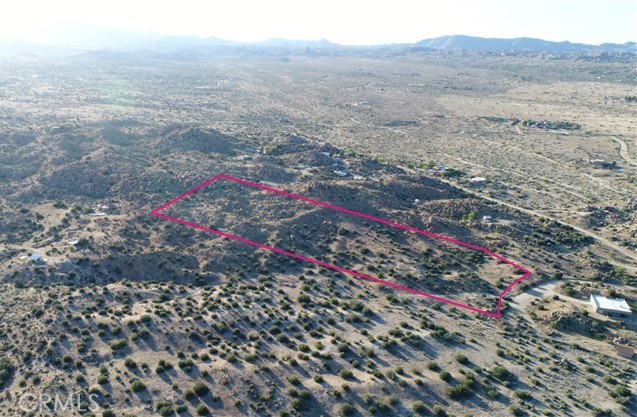 7 AC Oak Dr, Pioneertown, CA 92268