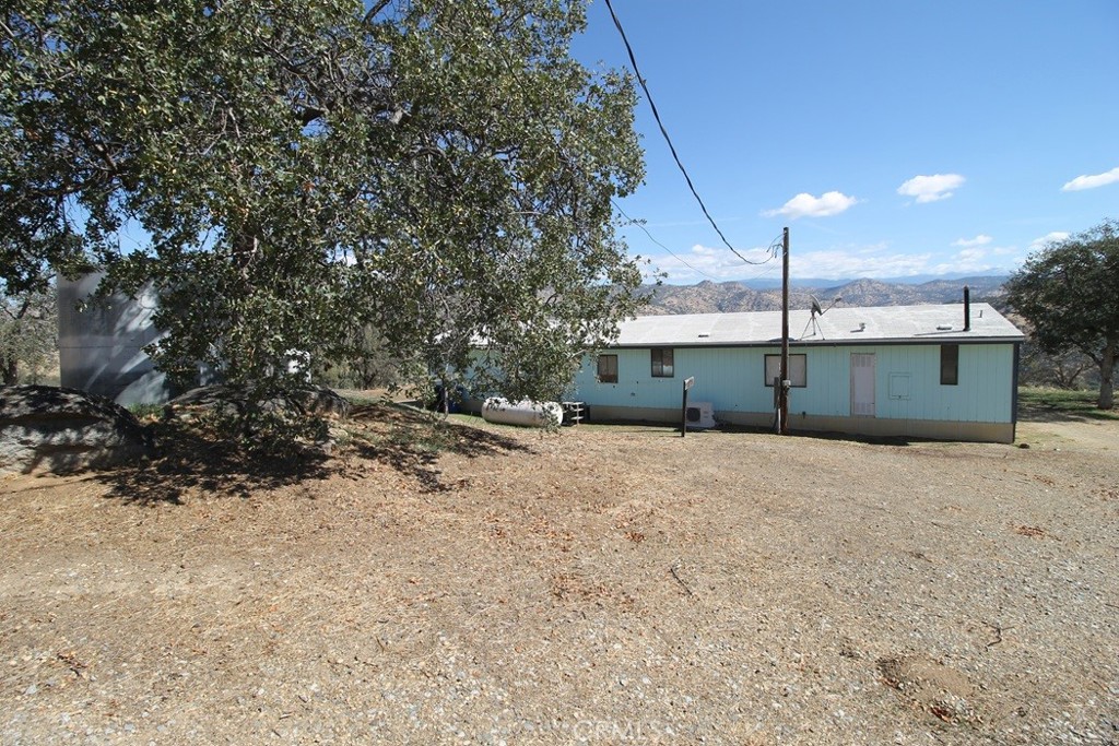 35616 Arrowhead Ln, Squaw Valley, CA 93675