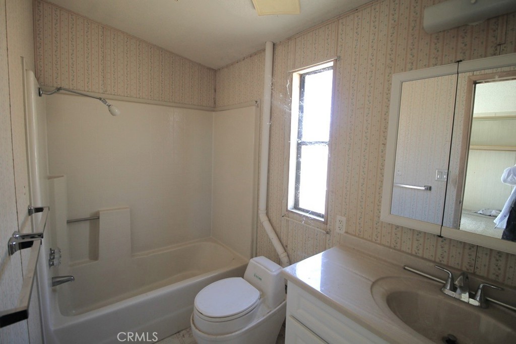 35616 Arrowhead Ln, Squaw Valley, CA 93675