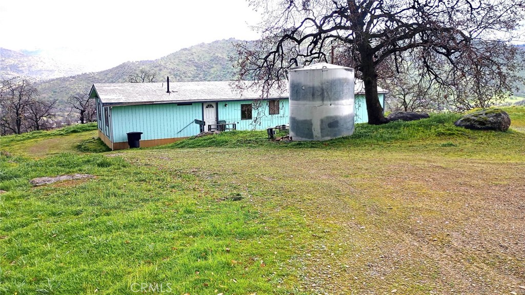 35616 Arrowhead Ln, Squaw Valley, CA 93675