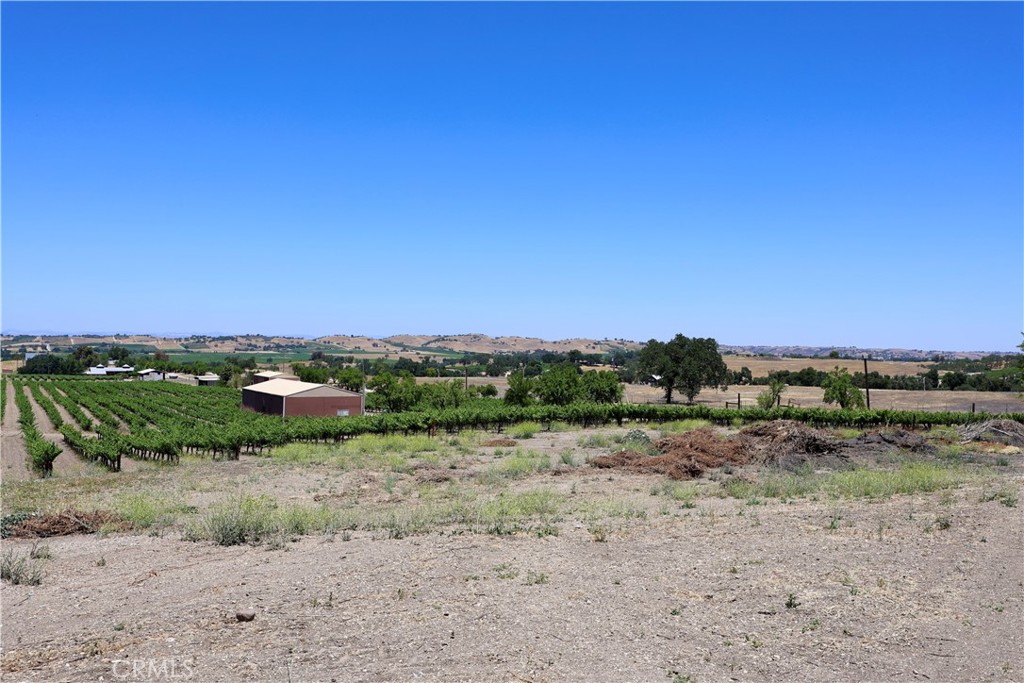 5575 El Pomar Dr, Templeton, CA 93465