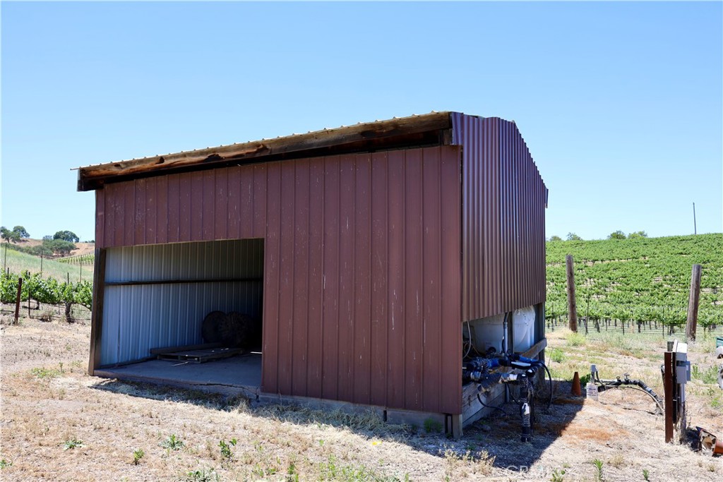 5575 El Pomar Dr, Templeton, CA 93465