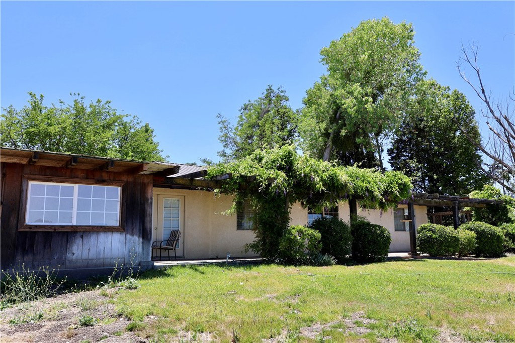 5575 El Pomar Dr, Templeton, CA 93465