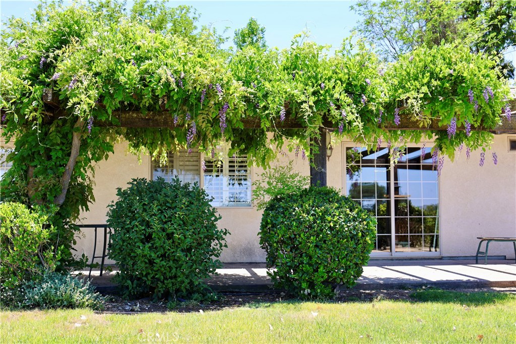 5575 El Pomar Dr, Templeton, CA 93465