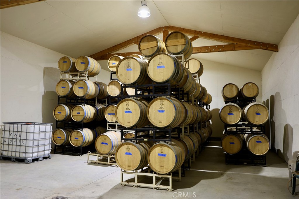 5575 El Pomar Dr, Templeton, CA 93465