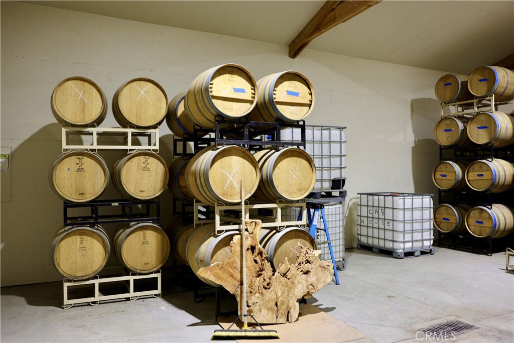 5575 El Pomar Dr, Templeton, CA 93465