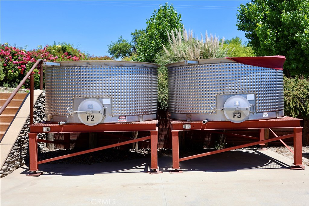 5575 El Pomar Dr, Templeton, CA 93465