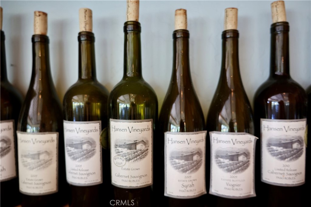 5575 El Pomar Dr, Templeton, CA 93465