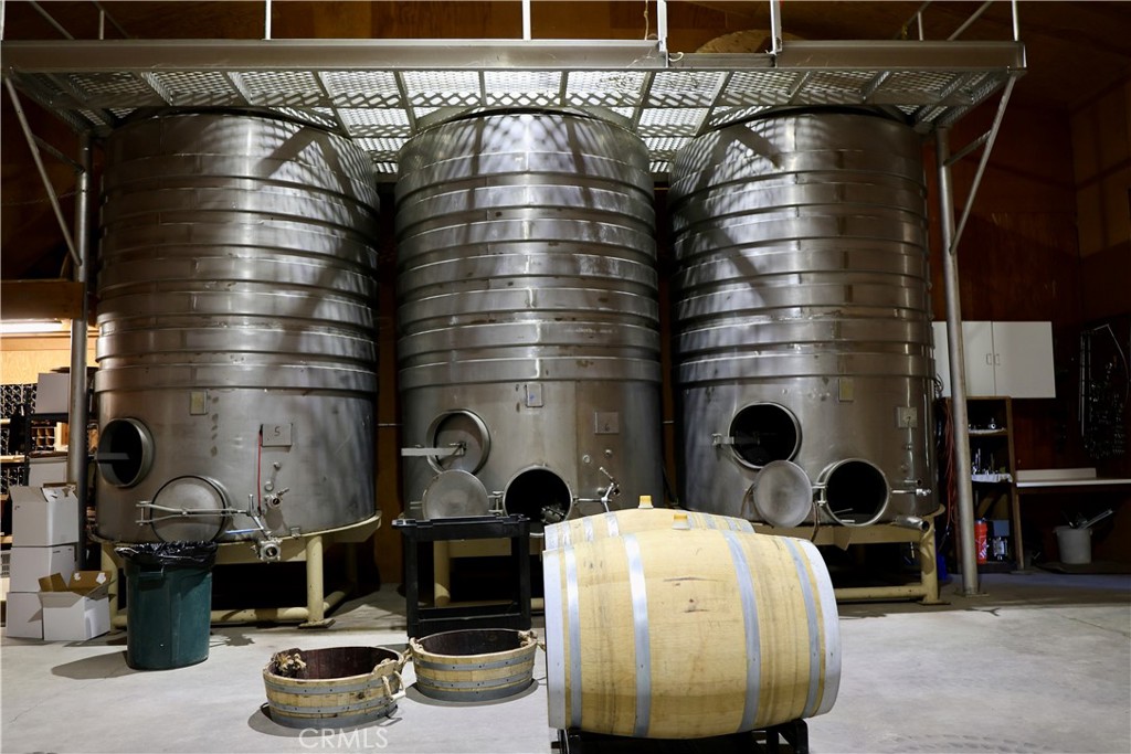 5575 El Pomar Dr, Templeton, CA 93465