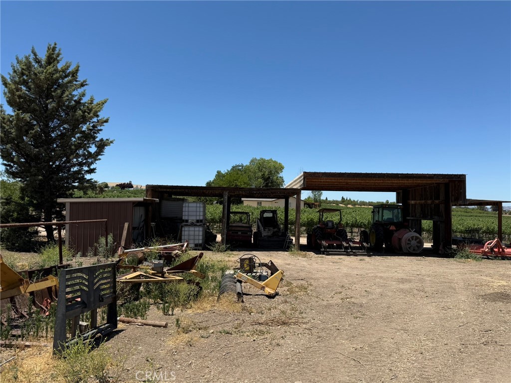 5575 El Pomar Dr, Templeton, CA 93465