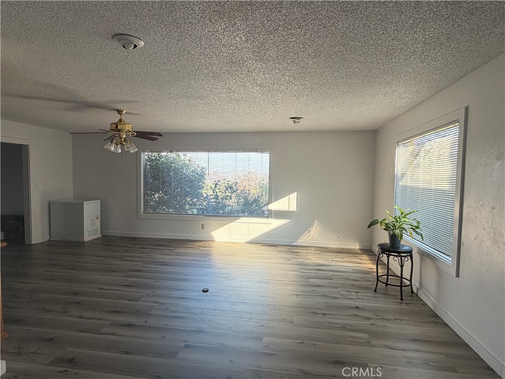 1072 E Worth, Porterville, CA 93257