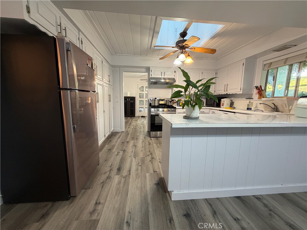 1072 E Worth, Porterville, CA 93257